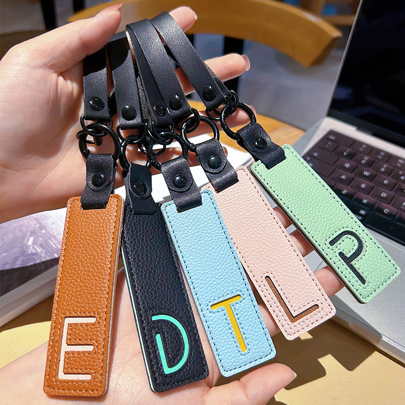 Classic Pu Leather Keychain A- - Monogram Keychain Leather recension och pris