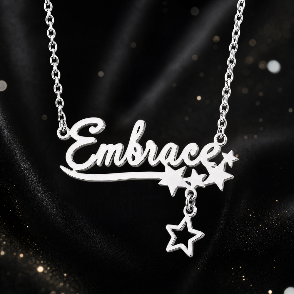 Custom Butterfly Name Necklace - Name Necklace Custom recension och pris