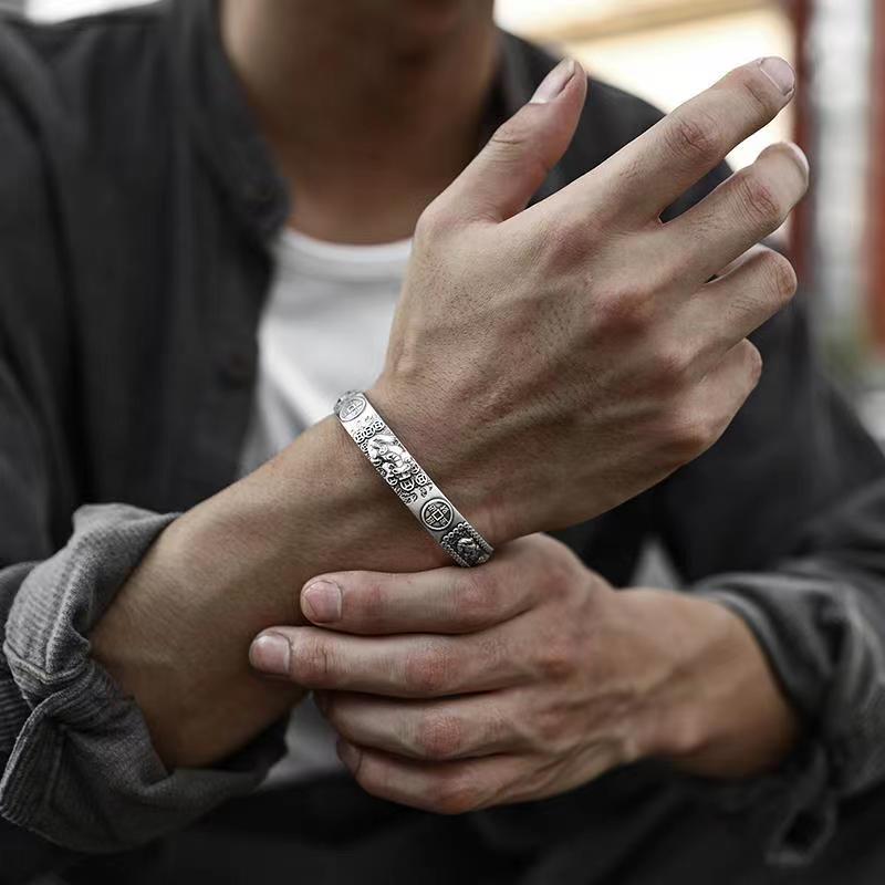 Classic Retro Chinese Mytholog - Coordinates Bracelet recension och pris